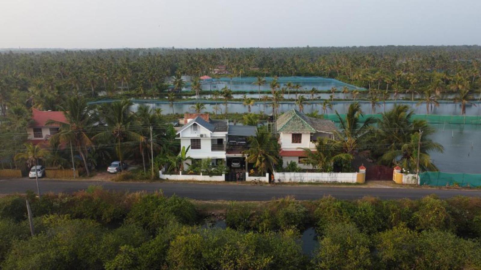 Karma Homestay Mundrothuruth 外观 照片